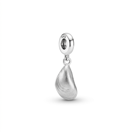 Die Miesmuschel aus Glücksburg S für den Arm/Hals in Silber als Charm/Anhänger