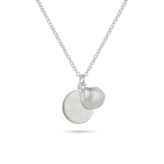 Die Herzmuschel aus Wassersleben S für den Hals in Silber mit Gravurplatte